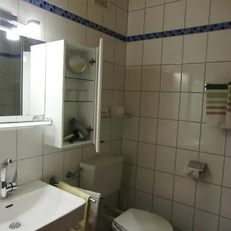 Zimmer Und Ferienwohnungen 
