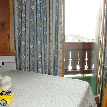 Zimmer Und Ferienwohnungen 