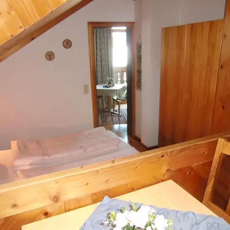 Zimmer Und Ferienwohnungen 