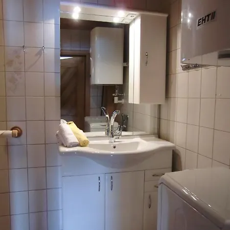 Zimmer Und Ferienwohnungen 